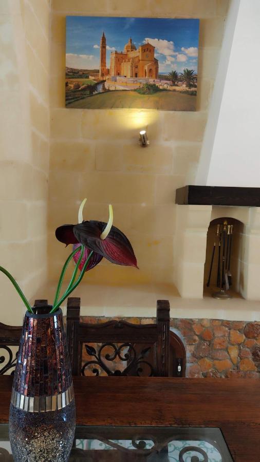 Warda Accommodation Xewkija Esterno foto