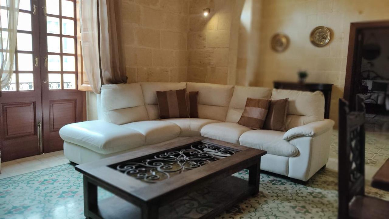 Warda Accommodation Xewkija Esterno foto