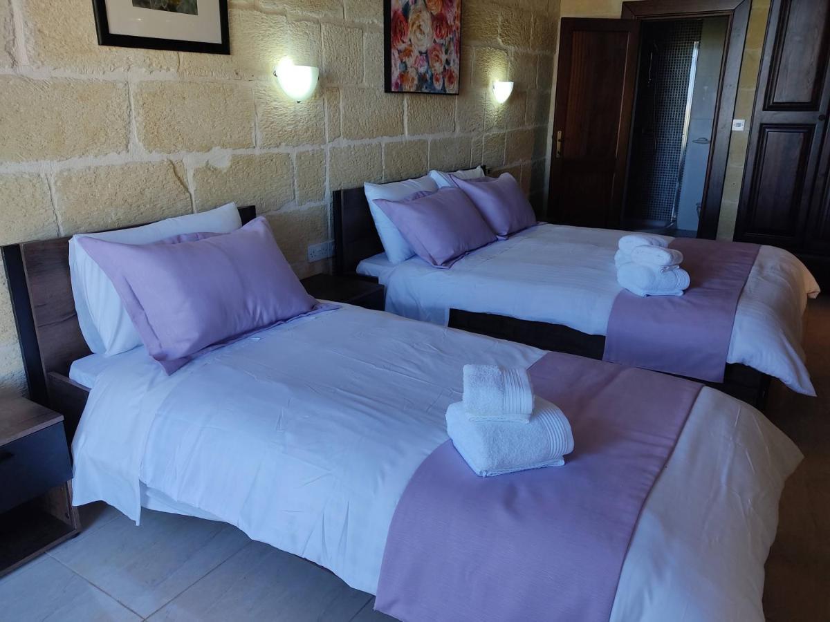 Warda Accommodation Xewkija Esterno foto