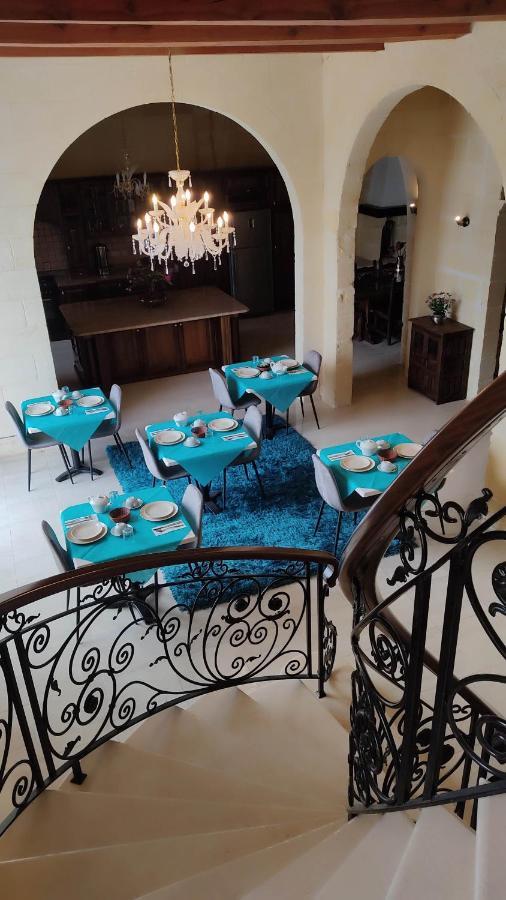Warda Accommodation Xewkija Esterno foto