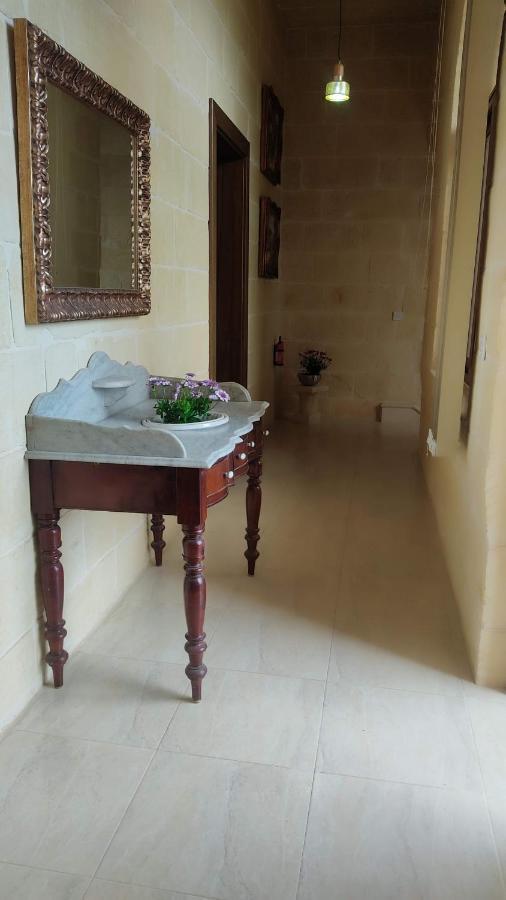 Warda Accommodation Xewkija Esterno foto