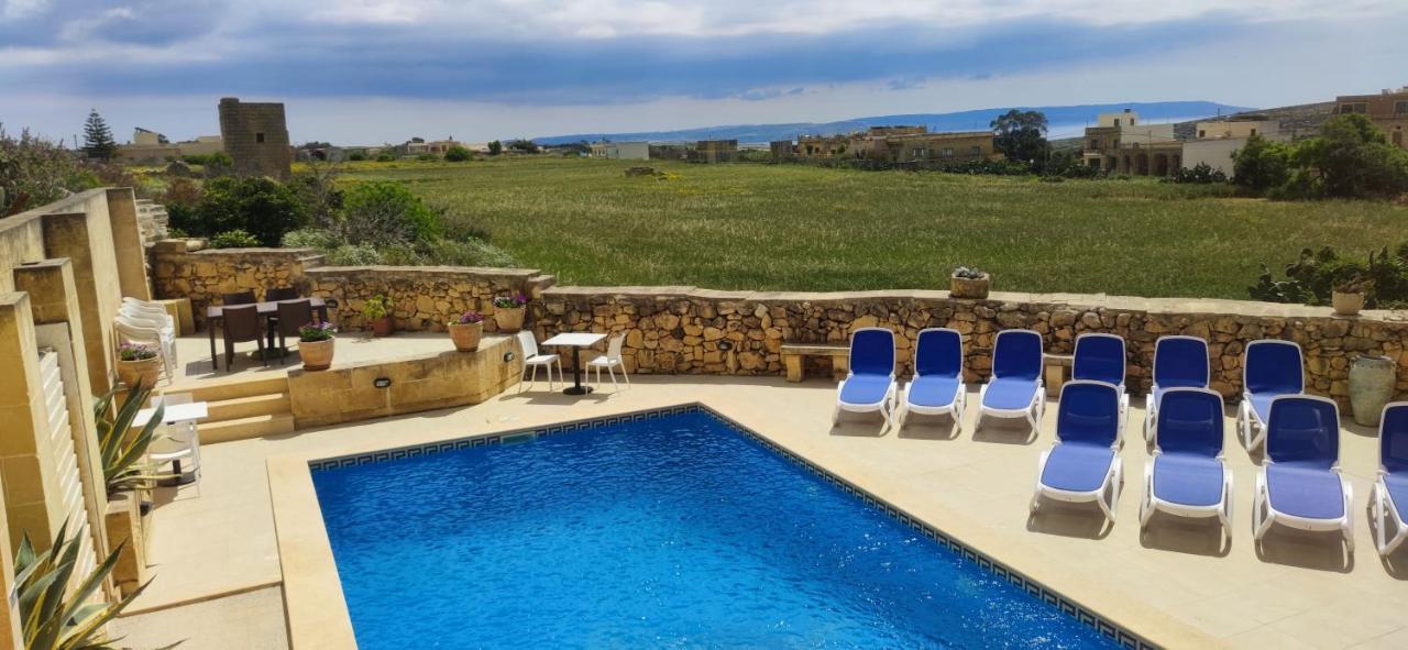 Warda Accommodation Xewkija Esterno foto